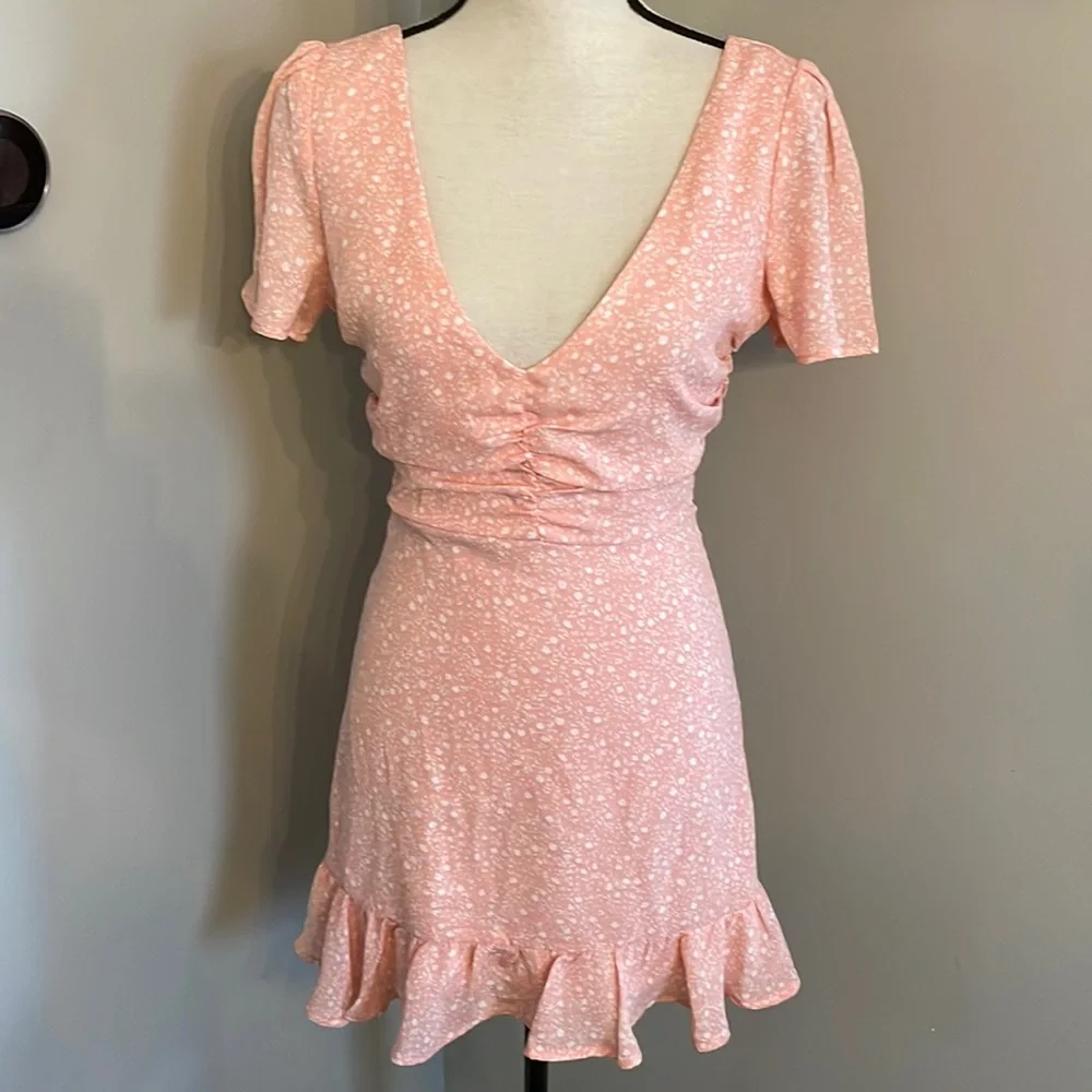 Forever 21 romantic dress NWOT - Picture 2 of 9